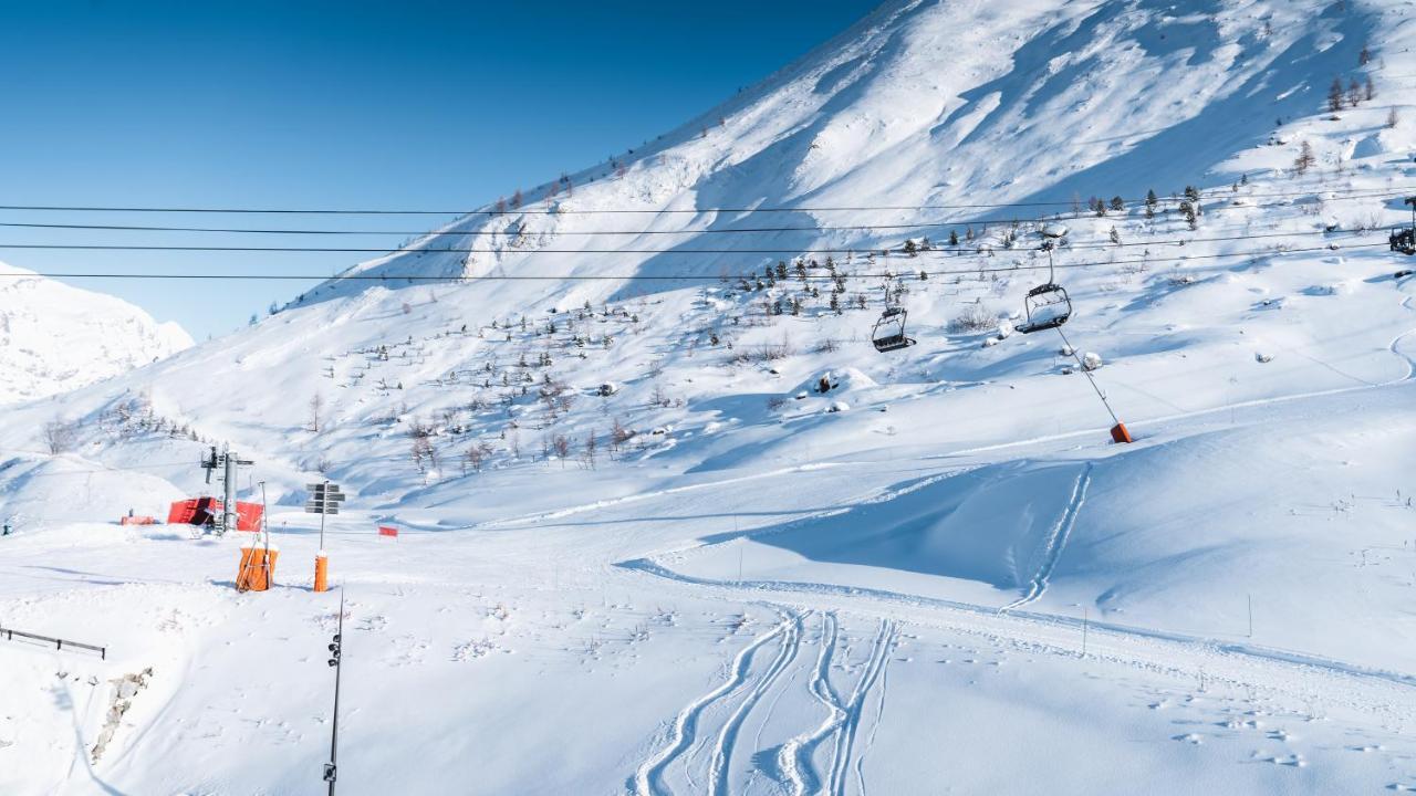 Apex2100 International Ski Academy Tignes Exterior foto